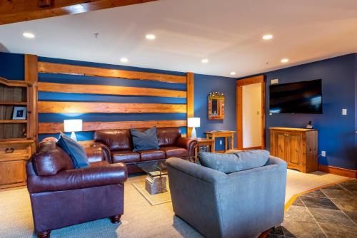 Foxglove 16 Beautiful 3 bedroom townhome close to Village FG. in Whistler, Canada