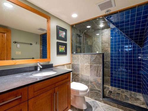 Foxglove 16 Beautiful 3 bedroom townhome close to Village FG. in Whistler, Canada