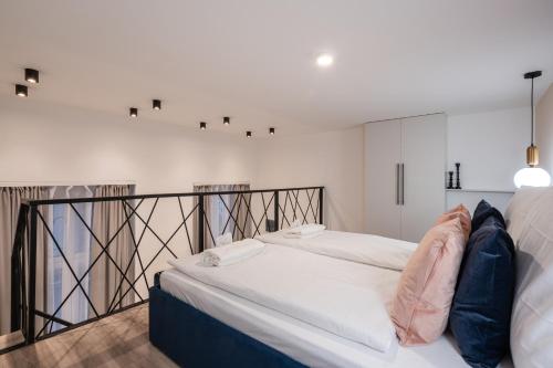 E44 - Erzsébet Boulevard Residence - Best Location by BQA 5
