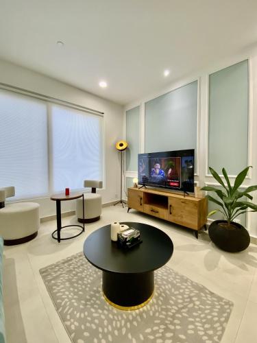 PENTASQUARE Apartments by SUPERHOST STAYS - image 10