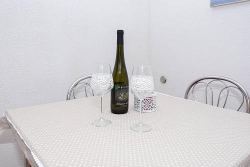 Apartment with Sea View image 7