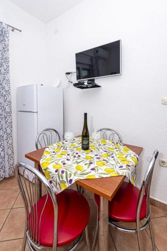 Two-Bedroom Apartment with Balcony image 10