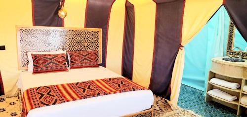 3 twin beds
