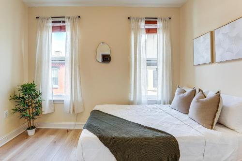 2 Mi to Dtwn Philadelphia Home with Fire Pit! in Philadelphia, USA
