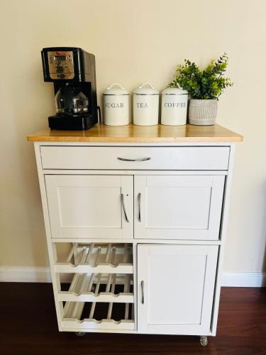 Facilities, Calligraphy home with Private Deck near SDSU in Allied Gardens