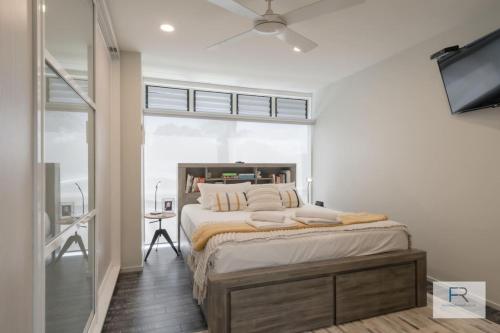 Waterfront Townhouse Retreat