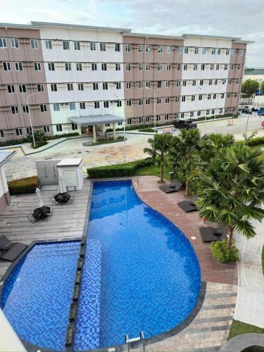 Jeanuard near SM City Marilao