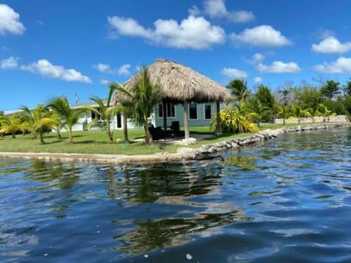 Pool and Canal Home in Big Pine Key, USA