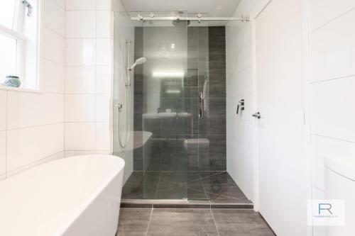 Beautiful Birkenhead Home (Furnished Rentals), Auckland (zdjęcie 3)
