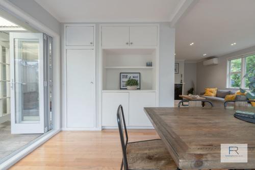 Beautiful Birkenhead Home (Furnished Rentals), Auckland (zdjęcie 6)