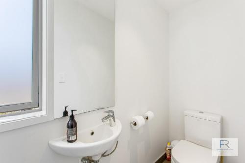 Executive Home with Spa and Pool, Auckland (zdjęcie 6)