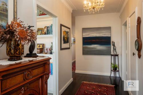 Stunning Luxury Apt with Panoramic Ocean Views and Spa, Auckland (photo 5)