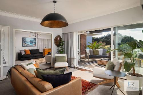 Stunning Luxury Apt with Panoramic Ocean Views and Spa, Auckland (photo 6)