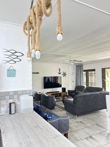 Meet U at the Beach Family Home Umzumbe, Hibberdene (foto 10)