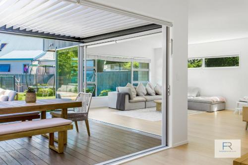 Executive Home with Spa and Pool, Auckland (zdjęcie 10)