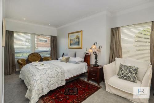 Stunning Luxury Apt with Panoramic Ocean Views and Spa, Auckland (photo 7)
