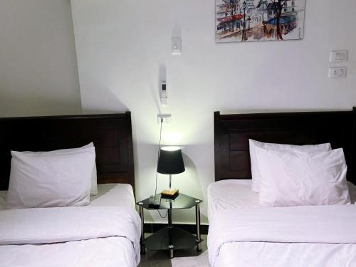 Double or Twin Room with Private Bathroom image 5