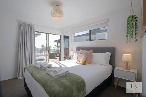 Beautiful Coastal Home Rothesay Bay, Auckland (fotografie 8)