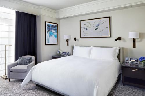 Deluxe King Room room in The Peninsula New York