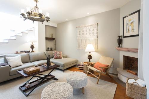 Casa Los Arcangeles, Modern 2BR with Rooftop Terrace in San Miguel de Allende, Mexico