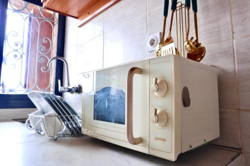 Two-Bedroom Deluxe Apartment with Balcony image 10