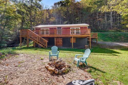 2 Mi to Warm Springs Pools: Home w/ Large Yard! in Warm Springs (VA)