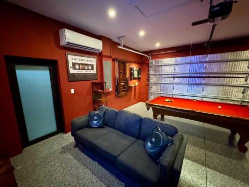 Cape Coral home with pool and game room