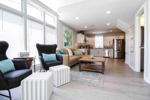 Lux finishes 4 bedroom DSM home Great location in Des Moines, USA