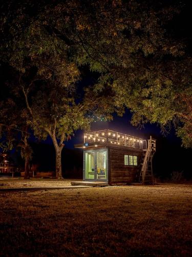 Elegant Container Tiny House Yellow & Blue in Waco, USA