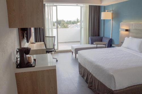 607774969 Holiday Inn Express Guadalajara Expo by IHG