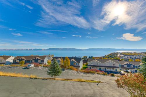 Spacious Garden City Townhome w/ Lake Views! in Gārdensitija (UT)