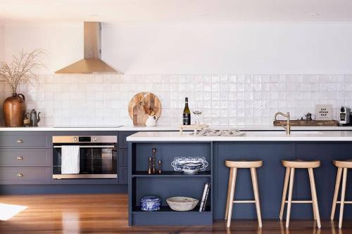 The Seafarer in Strahan