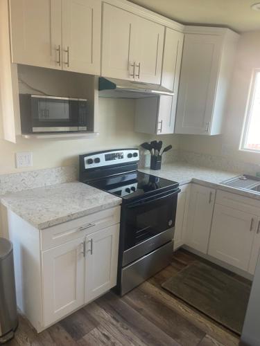 Casa Mesa PLUS attached Studio & private Courtyard in Sorrento Valley / Mira Mesa