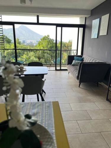 Modern 3BR Apartment Volcano View & Pool