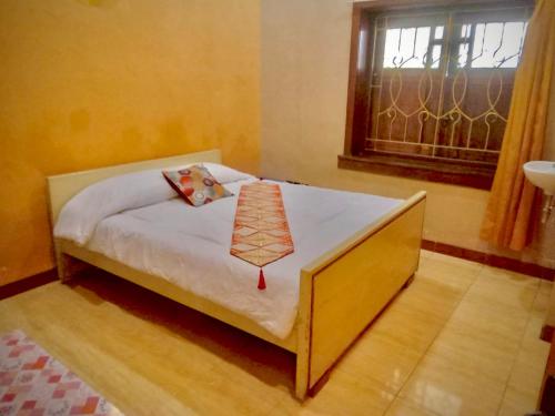 Hotel Santoso Batu Room Type - Budget Double or Twin Room
