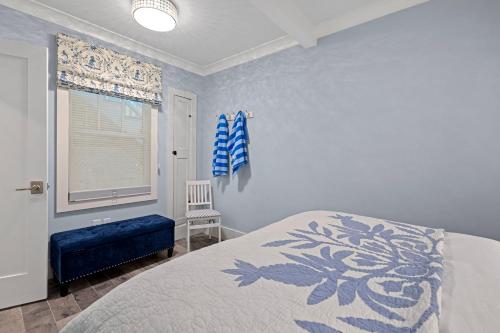 Union Pier Summer House -Amsterdam Suite #1 in Union Pier, USA