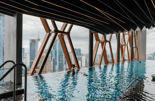 Scarletz Suites KLCC by De Harlequins Guesthouse - image 5