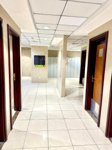 Luxury Corniche Residence 2 BHK pool gym wifi sea front Luxury Corniche Residence 2 BHK pool gym wifi sea front