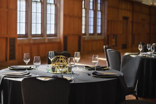 607816903 The Union Club Hotel at Purdue University, Autograph Collection