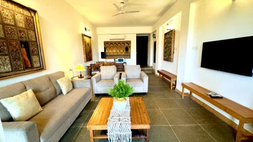 2 bedrooms, 3 beds