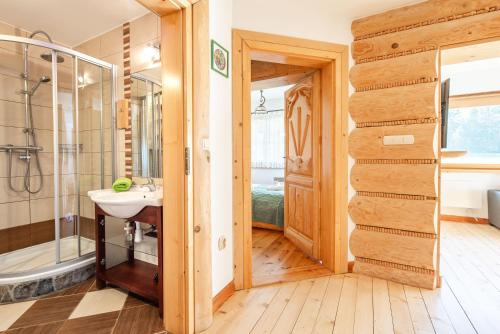 Apartment with Sauna image 6