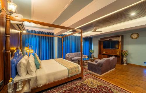 room detail thumbnail 1