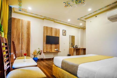 Superior King Room image 1