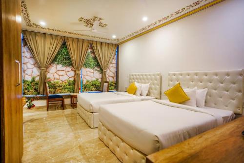 Family Suite room in Pax Hotel Grand Blue nearby Udaipur City Railway Station