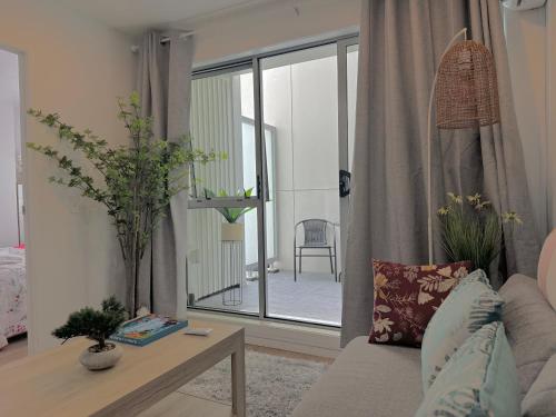 Stunning 3 bd 2 bth city apt Pool and Carpark, Auckland (zdjęcie 3)
