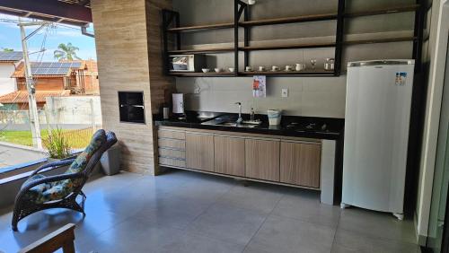 Casa do Sérgio lindo loft ideal para casa e pequena família,moderno e confortável (Casa do Sergio lindo loft ideal para casa e pequena familia,moderno e confortavel) in Portal das Artes