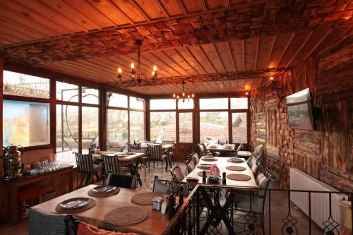 Rose Valley House - image 12