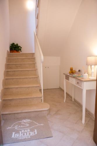 Deluxe Double Room with Balcony and Sea View image 9