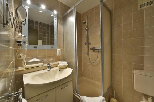 PLAZA INN Leonberg Room Type - Standard Twin Room