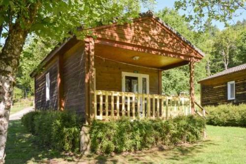 Chalet 3 étoiles - Piscine - eehihb gîte à louer Puymède